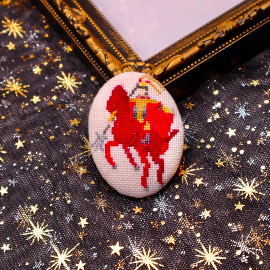 三国志 ブローチ クロスステッチ刺繍1枚目の画像